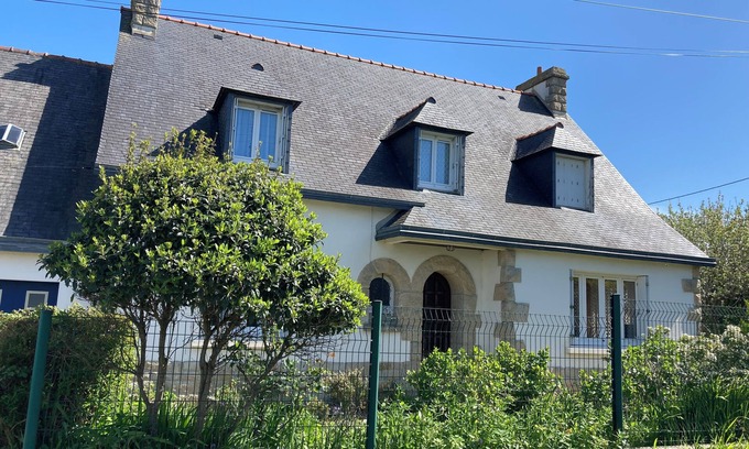 Camaret-sur-Mer Casa | House and garden; 20. minutes from the seaside from the seaside