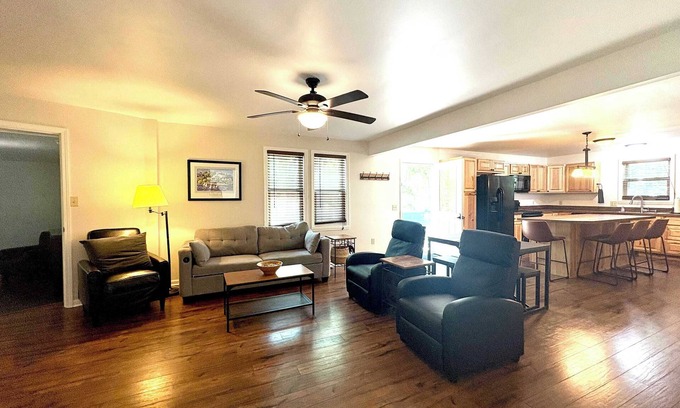 Indian River Casa | House at Inland Lakes Motel