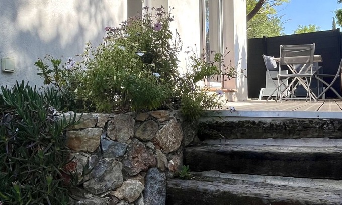 Le Revest-les-Eaux Casa | Casa a los pies del Mont Caume y cerca de las playas.