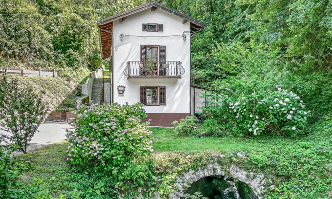 Kanal Casa | House By The Stream, Kanal ob Soči, Slovenia