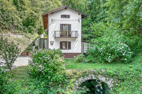 Kanal Casa | House By The Stream - Happy Rentals