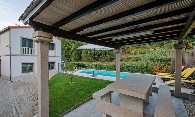 Melgaco Otro | - Casa Cevidade - Agroturismo - Turismo Rural - con piscina