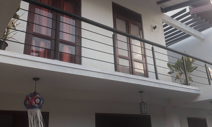 Malabe Casa | casa, casa de la ciudad, casa de la ciudad, manguera pequeña.