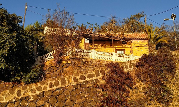 Tijarafe Cabaña | Casa que data de 1760, Construida en piedra archilla y madera de Tea