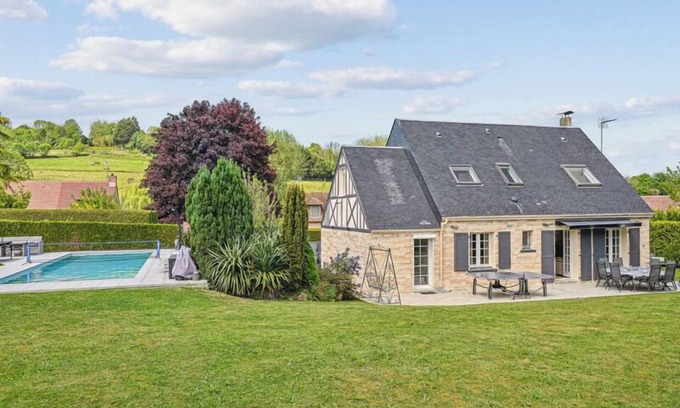 Saint-Arnoult Apartamento | House Deauville – Stylish Villa w/ Pool & BBQ