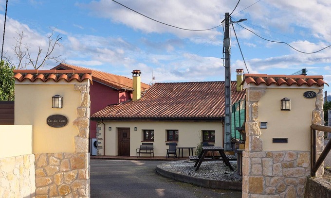 Distrito Rural Este Casa | Casa de pueblo adosada, en la zona rural de Gijón. Acogedora y tranquila.
