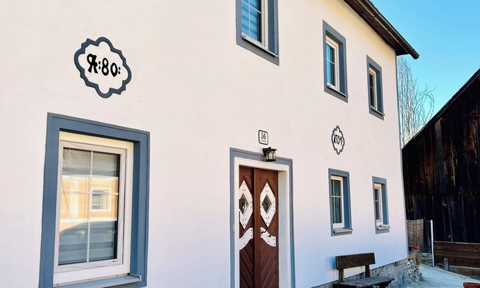 Weitra Apartamento | House Erna. Charming accommodation in the historic old town of Weitra.