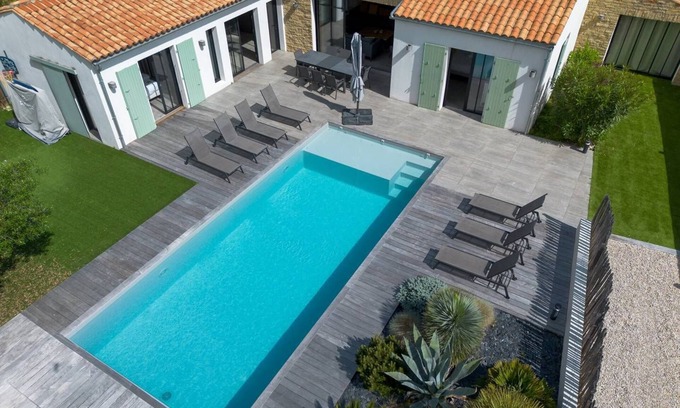 La Flotte Casa | House for 10 people in the center of La Flotte