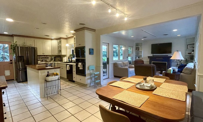 Blacksburg Casa | House for Special Events