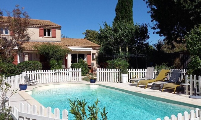 Entraigues-sur-la-Sorgue Villa | Casa / villa / chalet - Entraigues sur sorgue