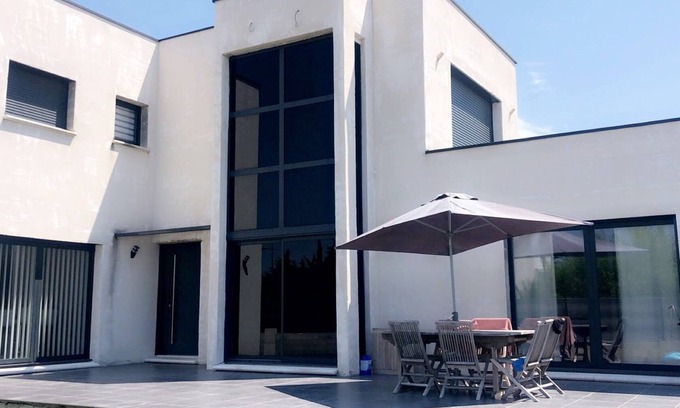 Monteux Casa | House