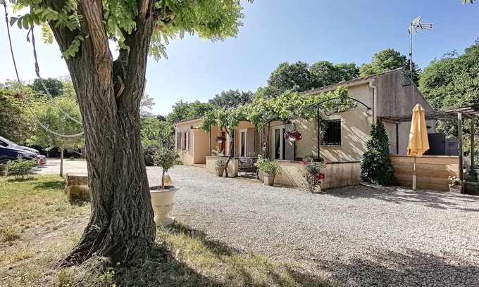 Mas-Blanc-des-Alpilles Casa | House