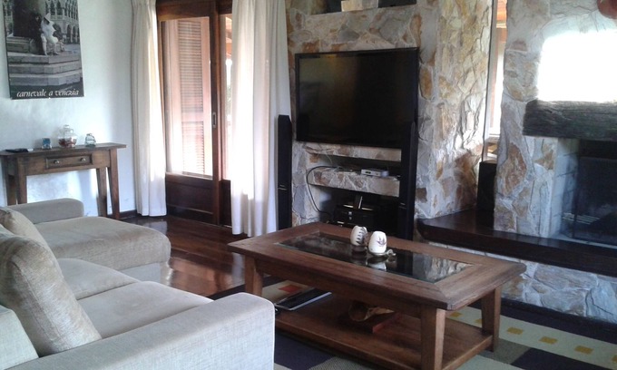 Ponta das Canas Casa | House fully equipped in gated community.