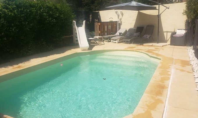 Gemenos Casa | House gemenos clim swimming pool close beaches 9 sleepings