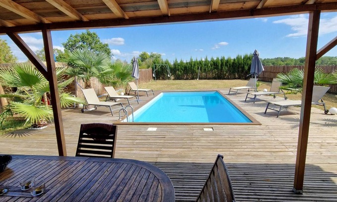 Medillac Casa | House has private pool