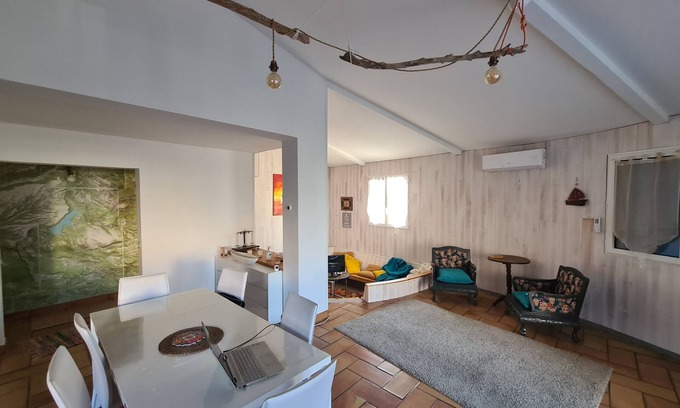 Les Salles-sur-Verdon Casa | House in the heart of the village 500 m from the lake