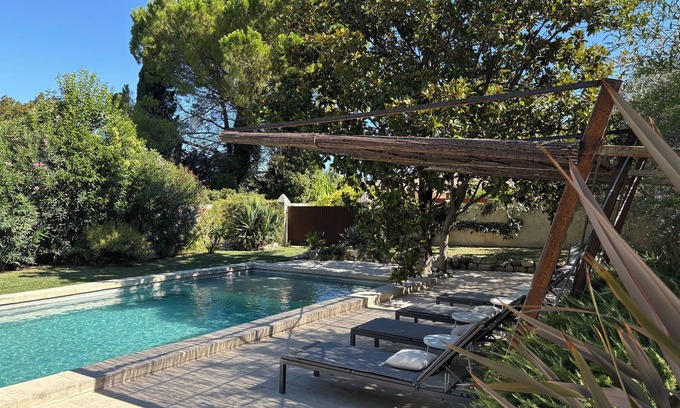 Pernes-les-Fontaines Casa | Gran casa totalmente renovada 6 pers piscina 12X4.5