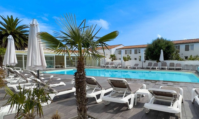 La Couarde-sur-Mer Casa | House in residence close to beaches and shops