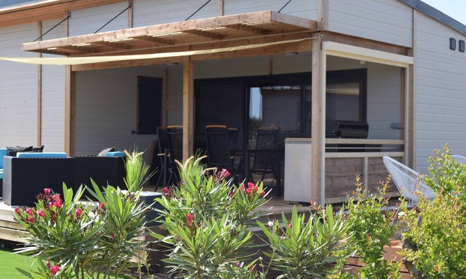 Pomerols Cabaña | HOUSE IN SECURE ESTATE NEAR THE ETANG DE THAU
