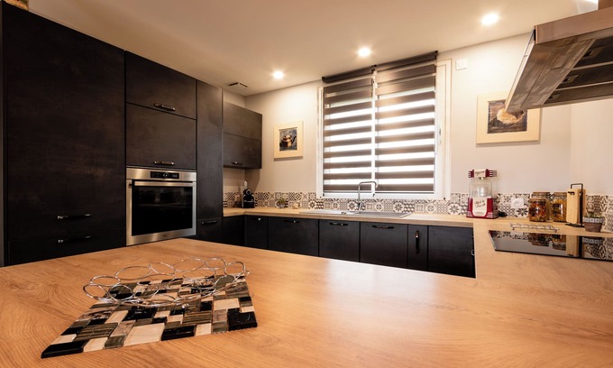 Villemandeur Casa | 🌟House near downtown, shopping area, in a quiet location🌟