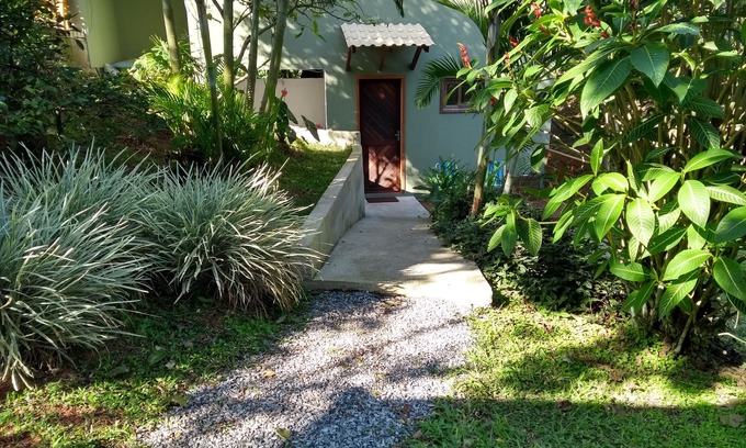 Porto Belo Casa | Kitnet con excelente ubicación a 100 metros de la playa.