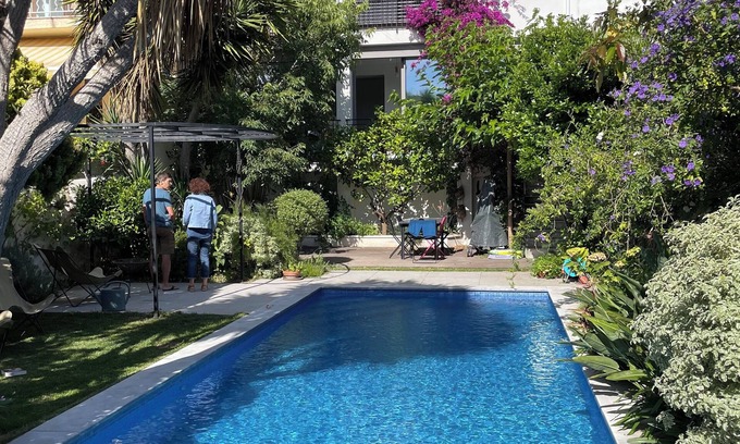 Bompard Casa | House near the beach with a garden, a roof top and a large swimming pool