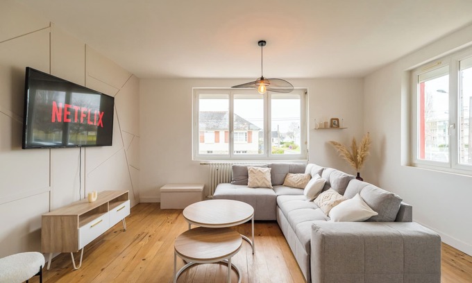 Guingamp Casa | House near town center with garden