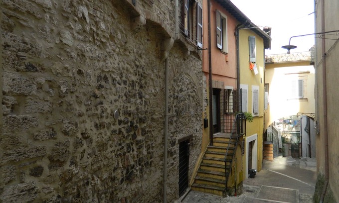 Narni Scalo Casa | House of the Olive Grove (Narni Sotterranea with free parking)