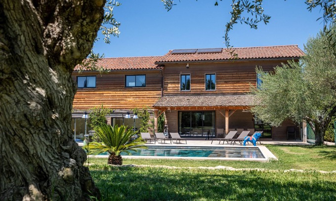 St.-Remy-de-Provence Casa | Casa independiente en ST REMY para 8 personas, con gran piscina en DEBOR