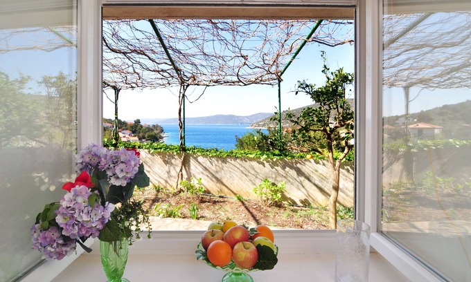 Veliki Drvenik Casa | Casa Paronda a 50 metros de mar limpio como el cristal, casa familiar y ecológica