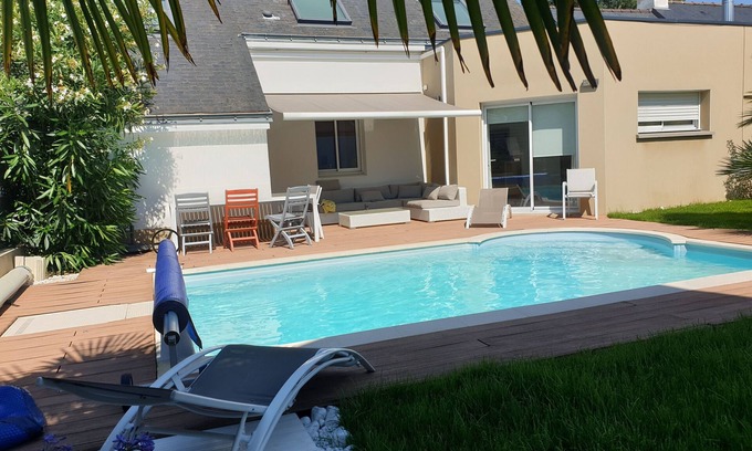 Mairie de Doulon Casa | Casa de 140 m2, piscina privada, NANTES- centro de la ciudad, sin vecinos.