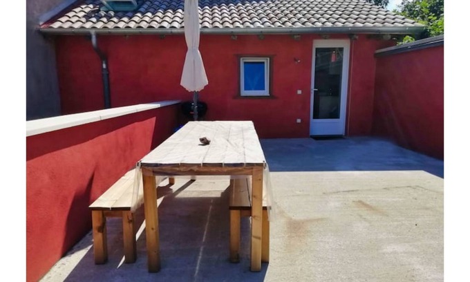 Quincie-en-Beaujolais Casa | House, quiet, garden and private terrace