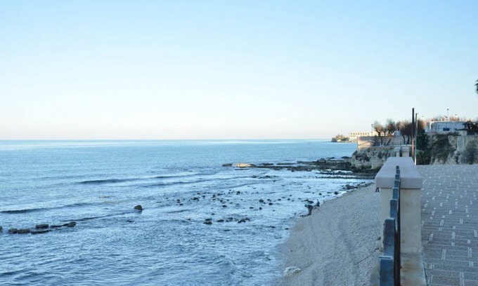 Trani Apartamento | House Scoglio di Frisio - Sea View