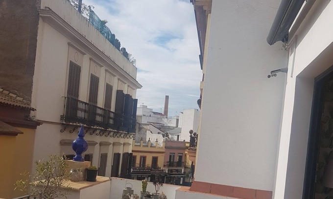 San Julian Casa | HOUSE SEVILLANA