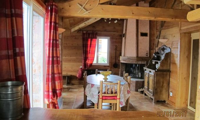 Ax-les-Thermes Casa | CASA ESTILO CHALET MONTAGNARD