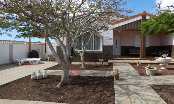 La Oliva Chalet De Esquí | Casa para disfrutar de la luz, tranquilidad y cielos que ofrece la isla.