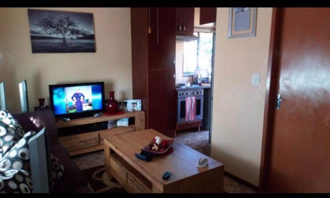 Rustenburg Apartamento | House to in Geelhout Park Ext 9, Rustenburg