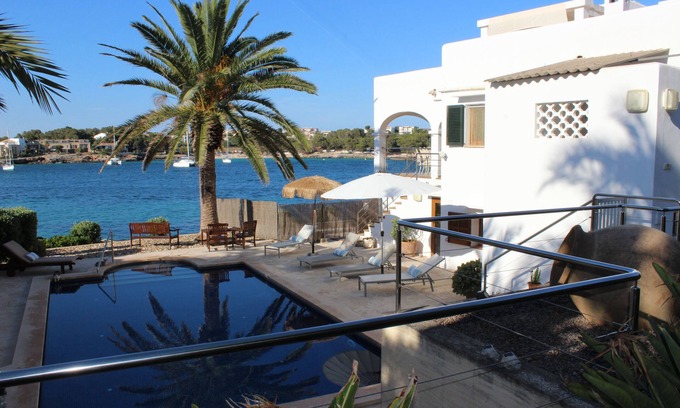 Portocolom Chalet De Esquí | Casa en 1ª linea del mar con maravillosas vistas