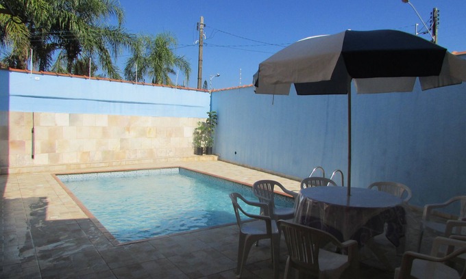 Balneario Gaivotas Casa | House w / Pool - Large and airy on Seagull Beach - 300 meters from the beach.