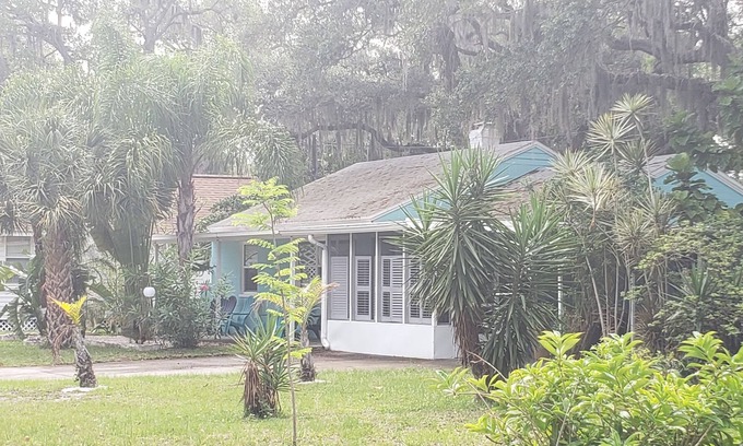 Gulfport Casa | House, walking distance to shops and beach
