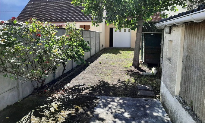 Pin - Vert Galant Casa | Casa con 1 dormitorio, 1 veranda y un garaje cerca del circuito las 24 horas.