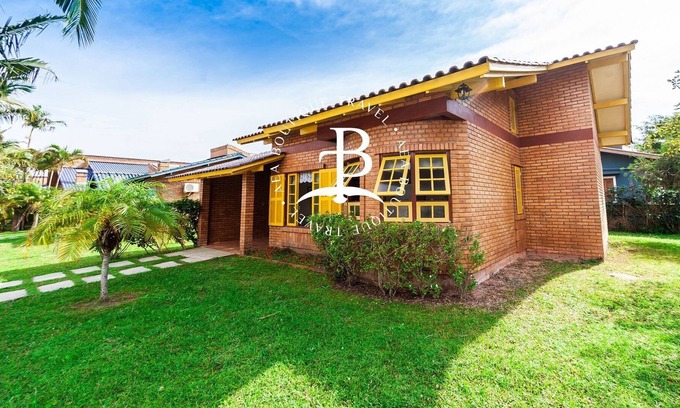 Ponta das Canas Casa | House with 1 suite - Balcony and barbecue - Outdoor pool