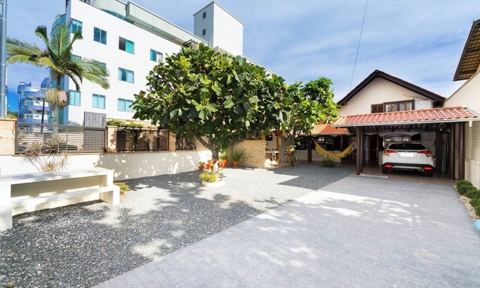 Bombas Casa | HOUSE WITH 3 BEDROOMS - CLOSE TO THE BEACH AND GENERAL SHOPPING