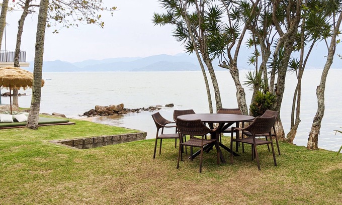 Florianopolis Casa | **House with 6 suites and private beach**