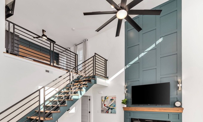Clarksville Casa | House with a loft in Clarksville/ Nashville!