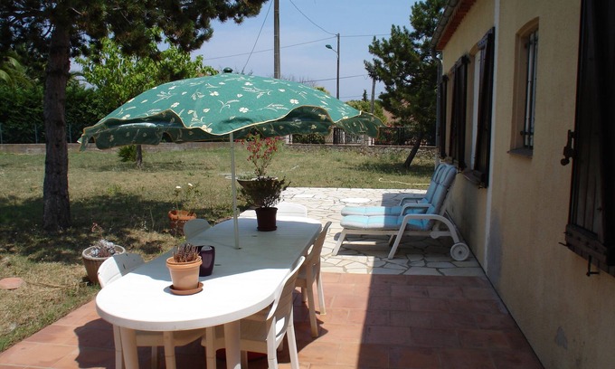 Le Muy Villa | casa con gran jardin en un barrio muy tranquilo