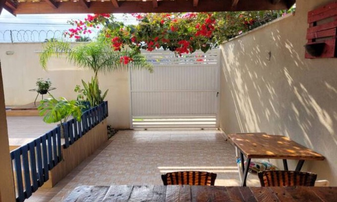 Cibratel II Casa | House with pool in Cibratel II, three blocks from the beach.