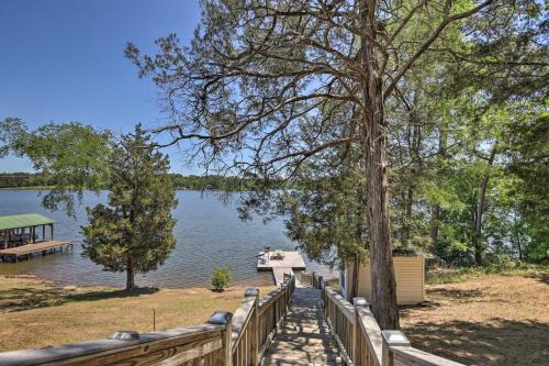 Milledgeville Casa | House with Dock and Slide Situated on Lake Sinclair!
