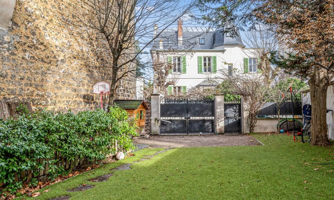 Asnieres-sur-Seine Casa | House with garden in Asnières-sur-Seine - Welkeys