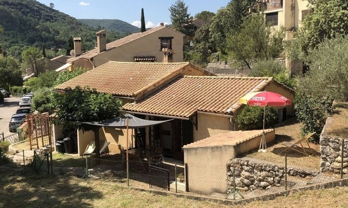Esparron-de-Verdon Casa | House with garden 100 meters from Lac d'Esparron